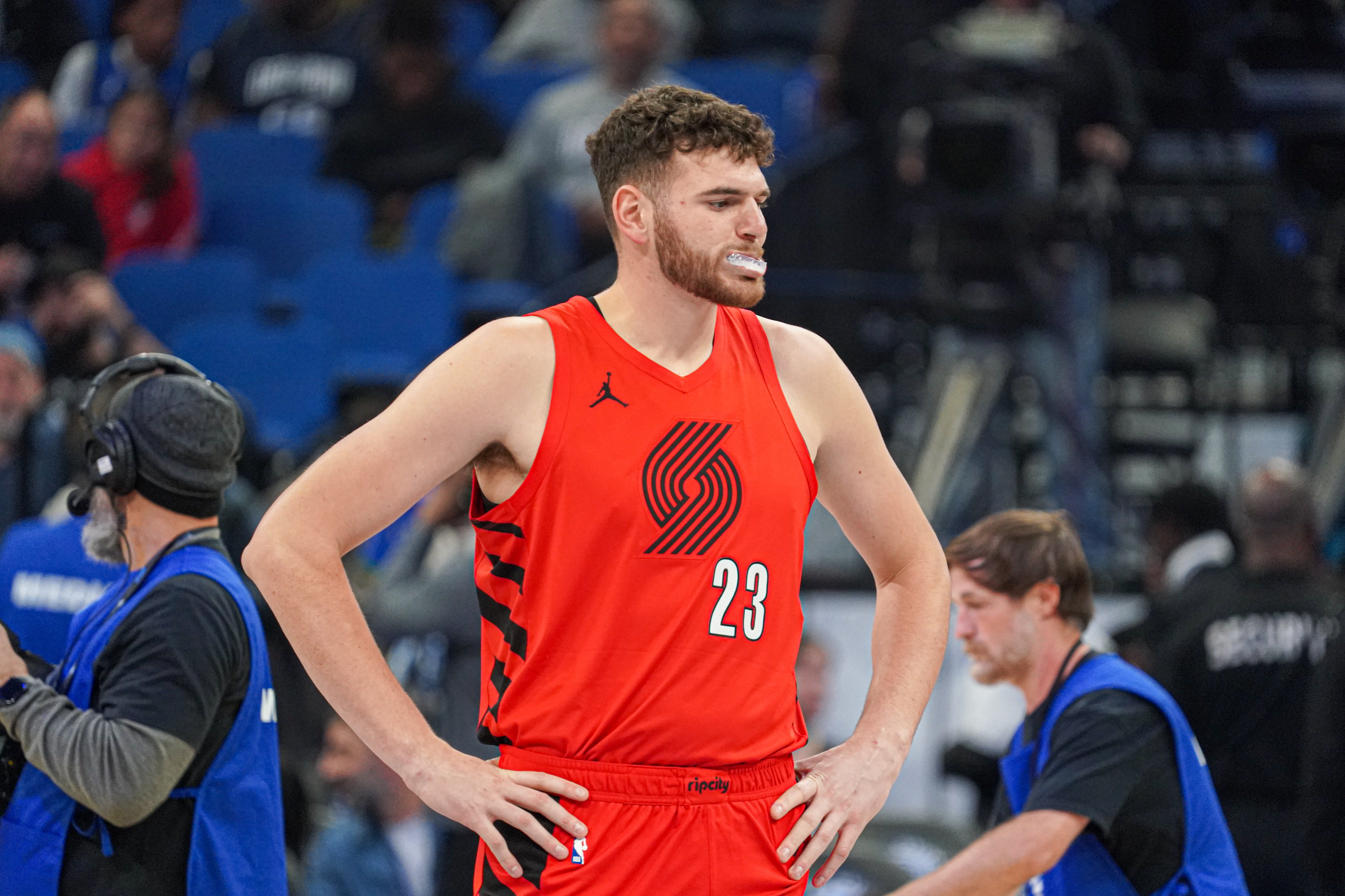 开拓者替补后卫 开拓者替补后卫